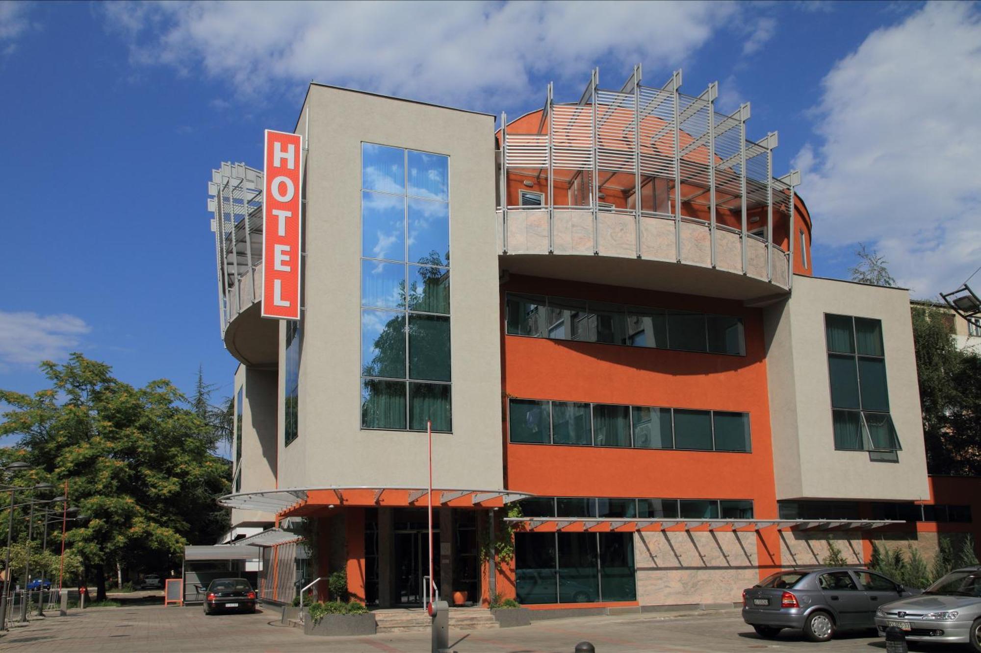 Hotel Botika Kraljevo Bagian luar foto