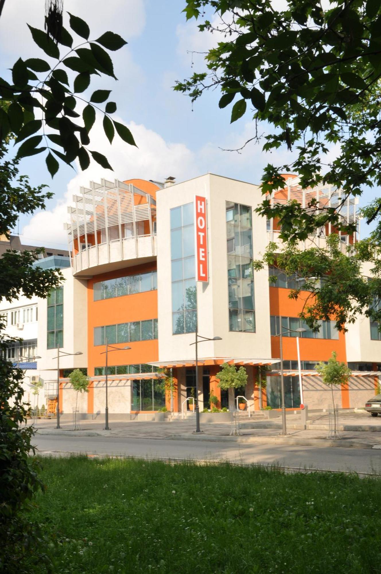 Hotel Botika Kraljevo Bagian luar foto