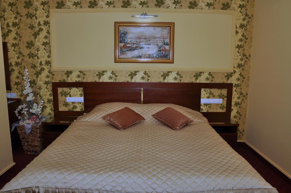 Hotel Botika Kraljevo Ruang foto