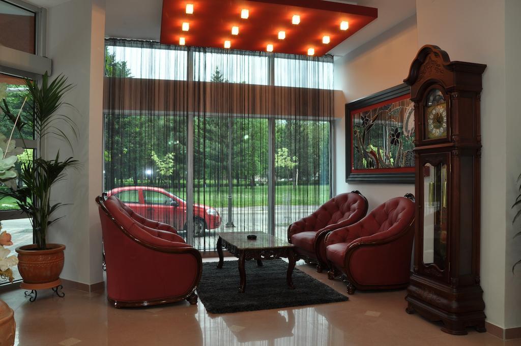 Hotel Botika Kraljevo Bagian luar foto